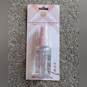NIP Le Mercerie Matte Finish Setting Spray 1 Fl Oz